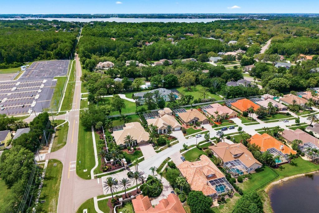 Image 75 of property listing at 976 CYPRESS COVE WAY, Tarpon Springs, FL 34688