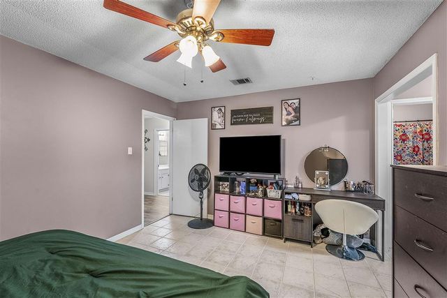 4512 Highland Drive, Lake Charles, LA 70605