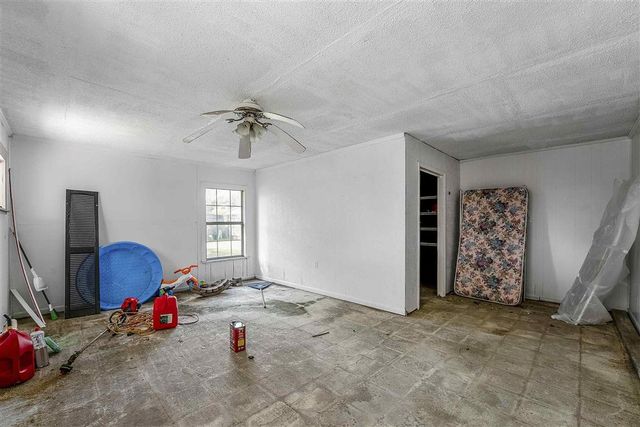 4512 Highland Drive, Lake Charles, LA 70605