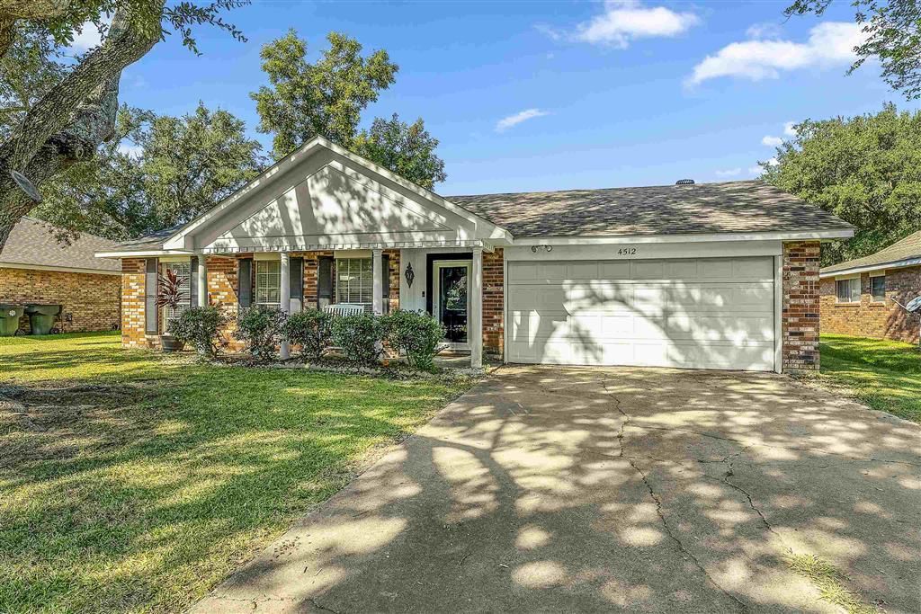 4512 Highland Drive, Lake Charles, LA 70605