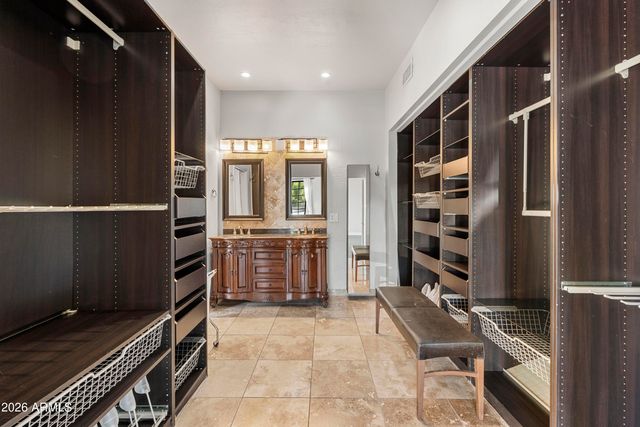 6900 N HIGHLANDS Drive, Paradise Valley, AZ 85253