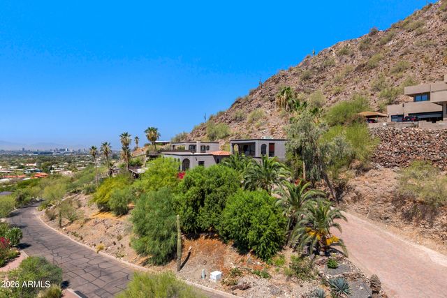 6900 N HIGHLANDS Drive, Paradise Valley, AZ 85253
