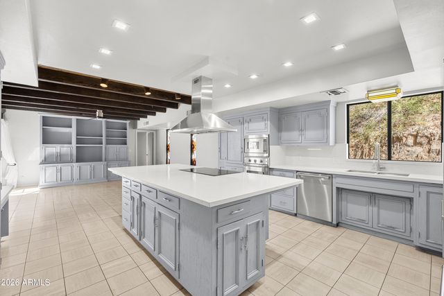 6900 N HIGHLANDS Drive, Paradise Valley, AZ 85253