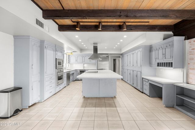6900 N HIGHLANDS Drive, Paradise Valley, AZ 85253
