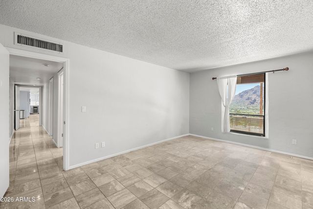 6900 N HIGHLANDS Drive, Paradise Valley, AZ 85253