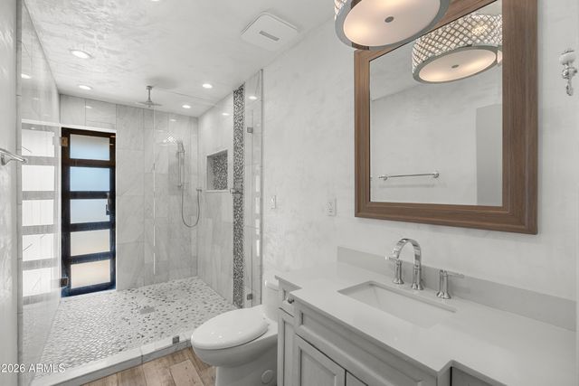 6900 N HIGHLANDS Drive, Paradise Valley, AZ 85253