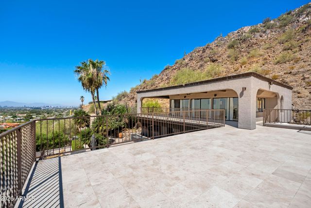 6900 N HIGHLANDS Drive, Paradise Valley, AZ 85253