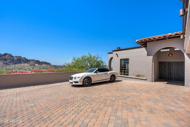 6900 N HIGHLANDS Drive, Paradise Valley, AZ 85253