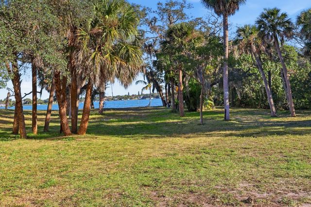 953 Thayer Lane, Jupiter, FL 33458