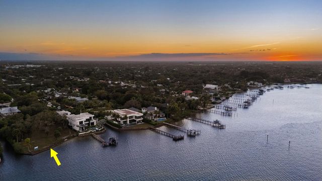 953 Thayer Lane, Jupiter, FL 33458