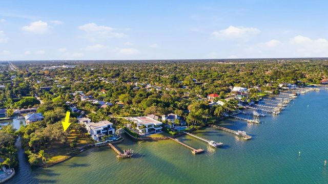 953 Thayer Lane, Jupiter, FL 33458