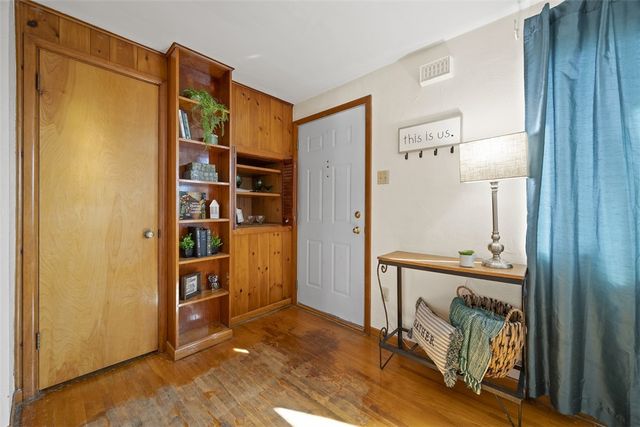 468 Lois Drive, Baldwin Boro, PA 15236