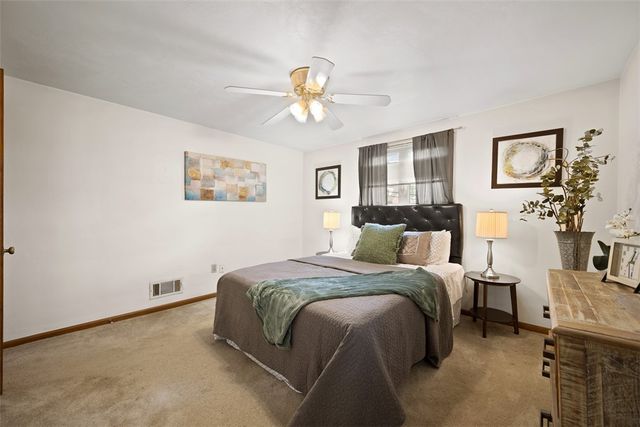 468 Lois Drive, Baldwin Boro, PA 15236