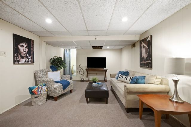 468 Lois Drive, Baldwin Boro, PA 15236