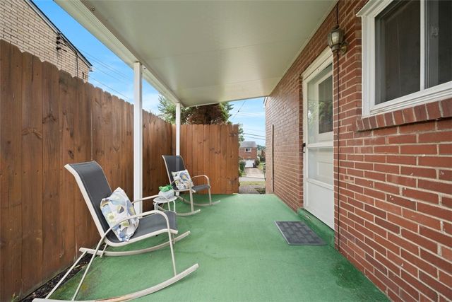 468 Lois Drive, Baldwin Boro, PA 15236