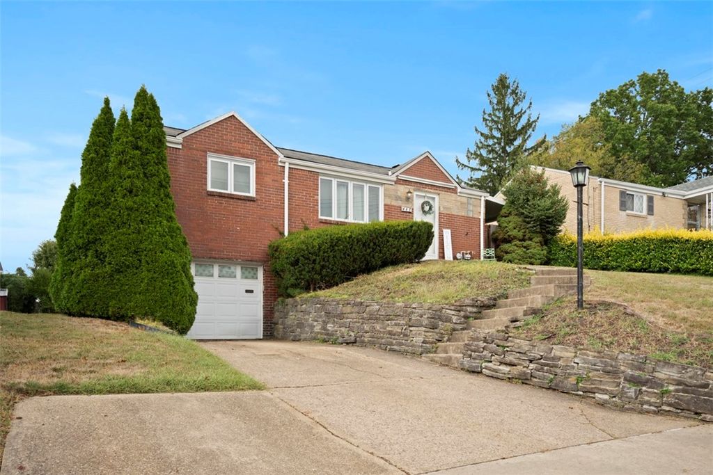 468 Lois Drive, Baldwin Boro, PA 15236