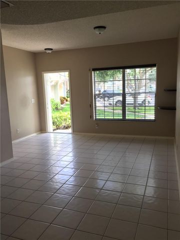 23 Whitehead Circle, Weston, FL 33326