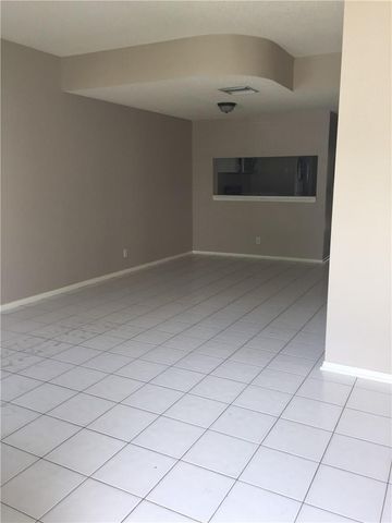 23 Whitehead Circle, Weston, FL 33326