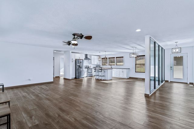 1000 W Miller Street, Pleasant Hope, MO 65725