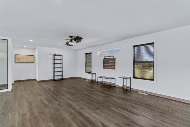 1000 W Miller Street, Pleasant Hope, MO 65725