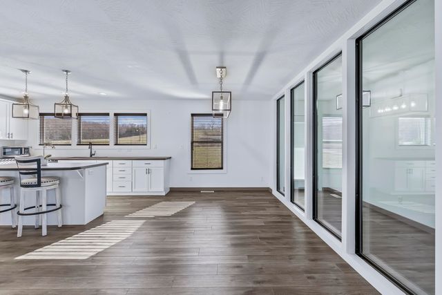 1000 W Miller Street, Pleasant Hope, MO 65725