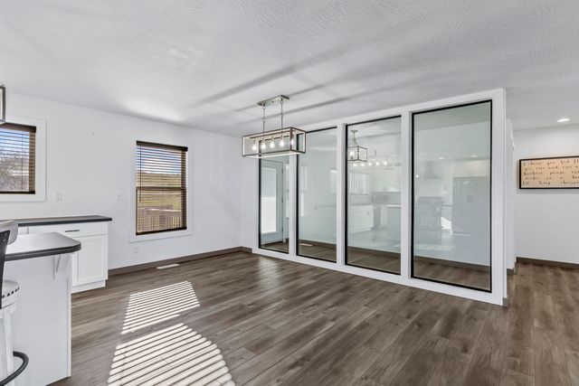 1000 W Miller Street, Pleasant Hope, MO 65725