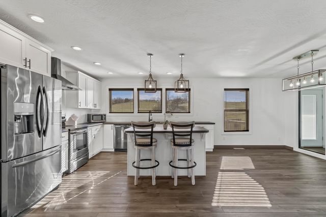 1000 W Miller Street, Pleasant Hope, MO 65725