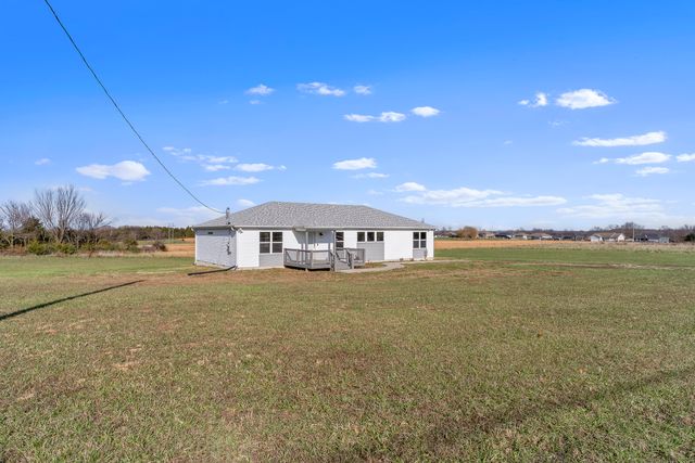 1000 W Miller Street, Pleasant Hope, MO 65725