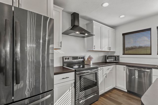 1000 W Miller Street, Pleasant Hope, MO 65725