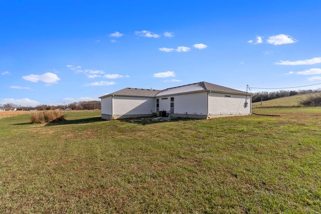 1000 W Miller Street, Pleasant Hope, MO 65725