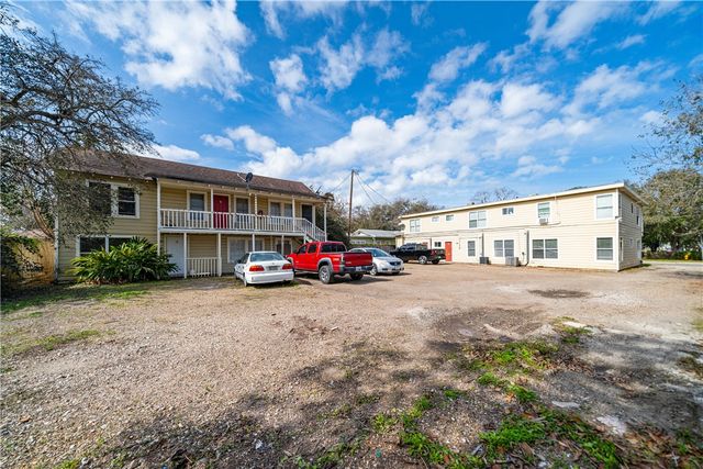 901 Furman Ave F, Corpus Christi, TX 78404