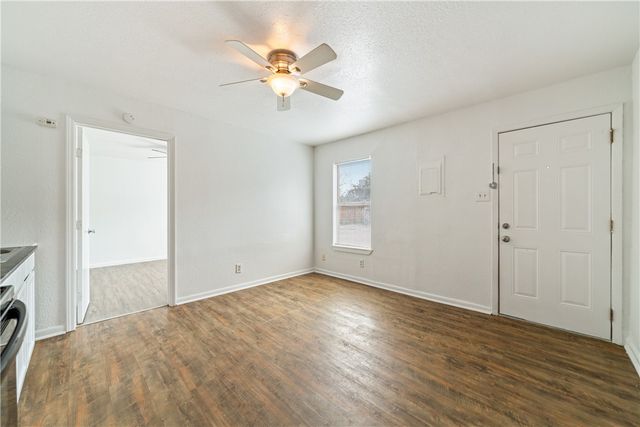 901 Furman Ave F, Corpus Christi, TX 78404