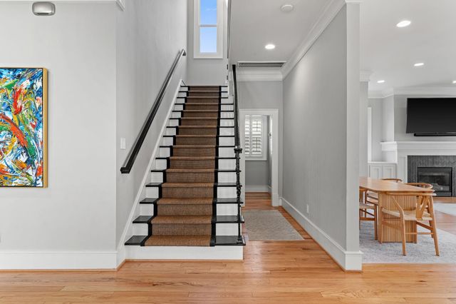 1216 Arlington Street, Houston, TX 77008