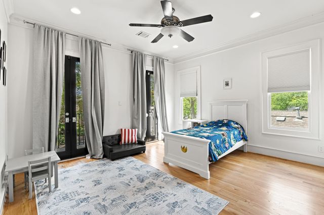 1216 Arlington Street, Houston, TX 77008