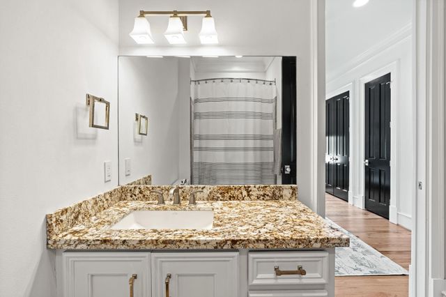 1216 Arlington Street, Houston, TX 77008