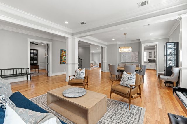 1216 Arlington Street, Houston, TX 77008