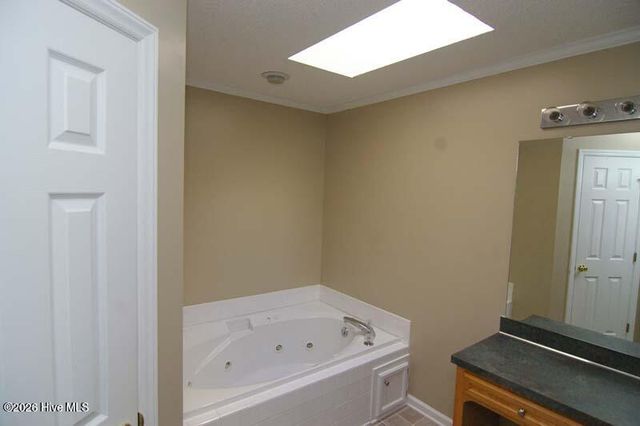 3979 Sterling Pointe Drive Mmm3, Winterville, NC 28590