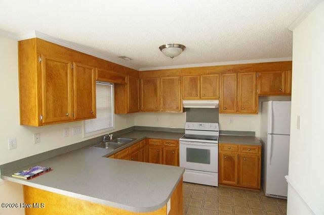 3979 Sterling Pointe Drive Mmm3, Winterville, NC 28590