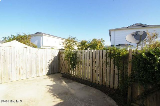 3979 Sterling Pointe Drive Mmm3, Winterville, NC 28590