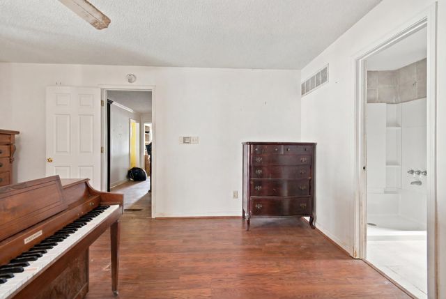 7228 Centralia Rd, Memphis, TN 38135