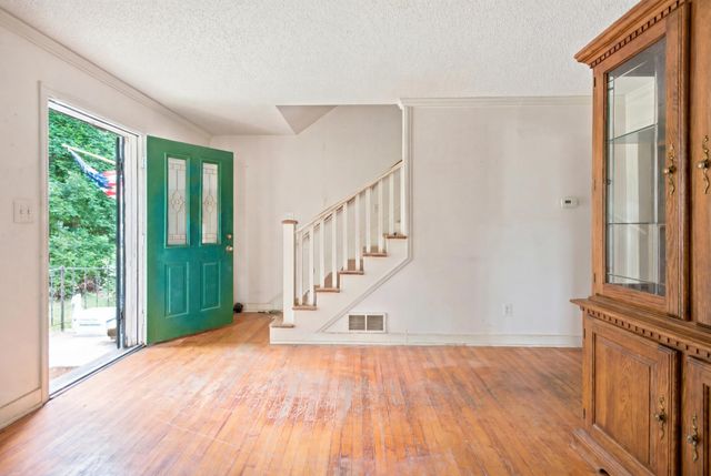 7228 Centralia Rd, Memphis, TN 38135
