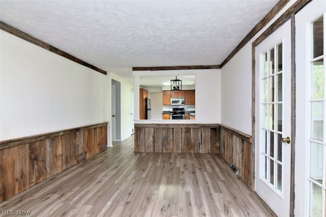 12395 Country Oaks Trail, Chardon, OH 44024