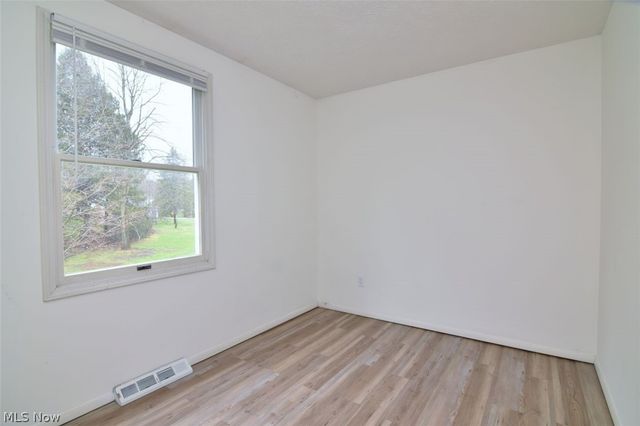 12395 Country Oaks Trail, Chardon, OH 44024
