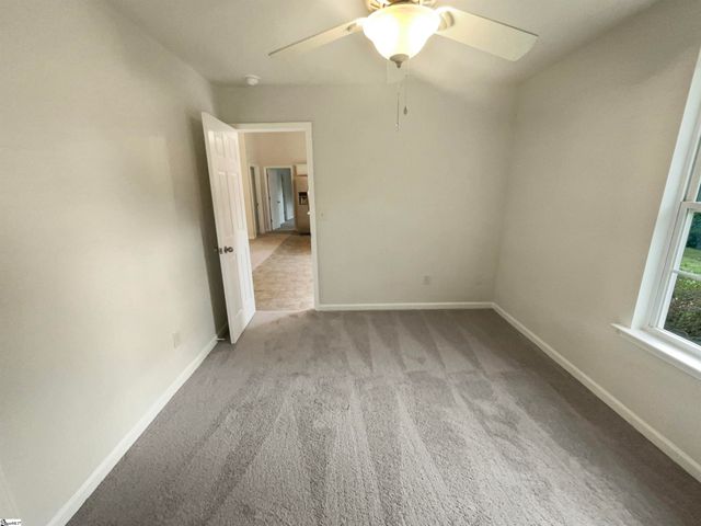 6 Elmsford Court, Piedmont, SC 29673