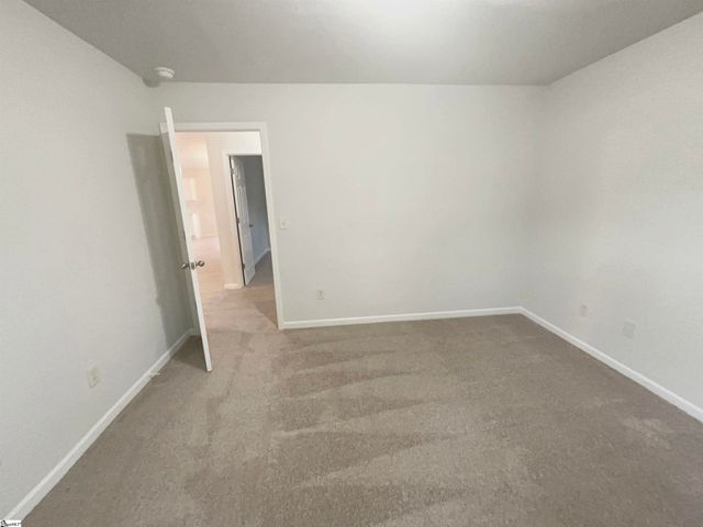 6 Elmsford Court, Piedmont, SC 29673