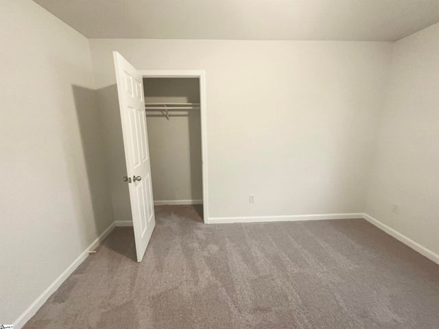 6 Elmsford Court, Piedmont, SC 29673