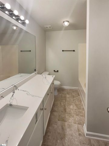 6 Elmsford Court, Piedmont, SC 29673