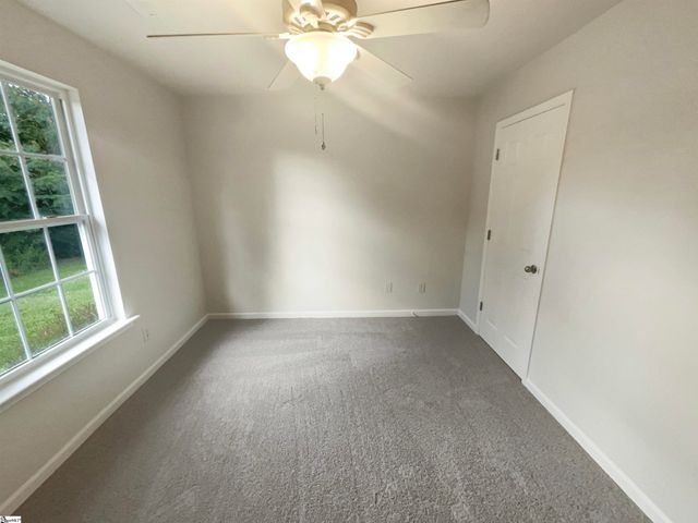 6 Elmsford Court, Piedmont, SC 29673