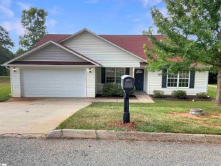 6 Elmsford Court, Piedmont, SC 29673