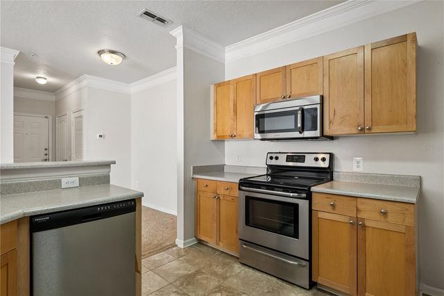 8813 VILLA VIEW CIRCLE 308, Orlando, FL 32821